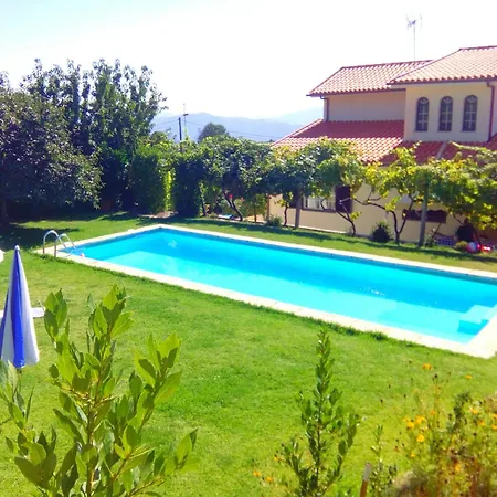 فيلة Villa Rua Do Valado